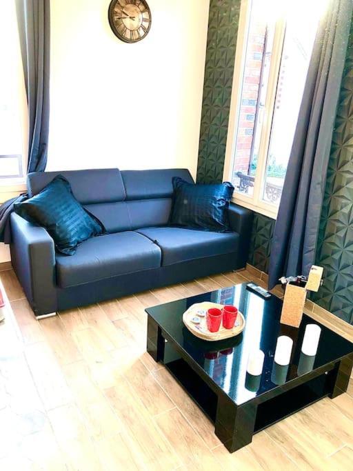 Le Led Room,Centre Ville Place De Parking Gratuite Sens Luaran gambar
